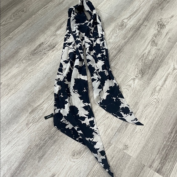 J Crew silk/ silk blend scarf bag tie, hair scarf - Picture 4 of 5